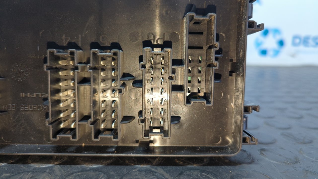 CAJA RELES / FUSIBLES MERCEDES-BENZ CLASE M (W164) - vista 4