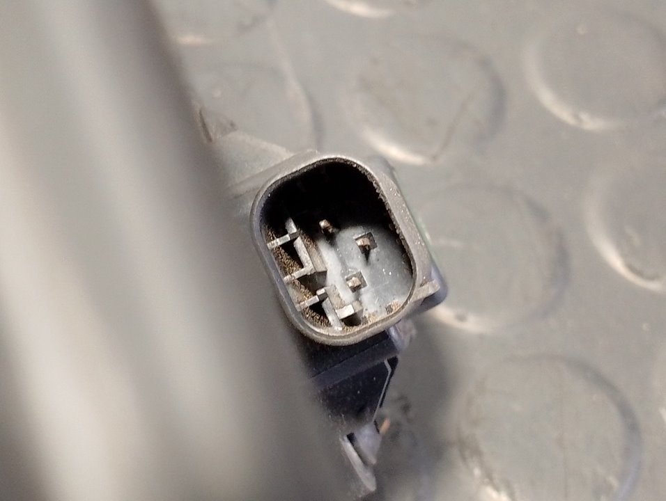 CAJA FILTRO AIRE MERCEDES-BENZ CLASE M (W164) - vista 3