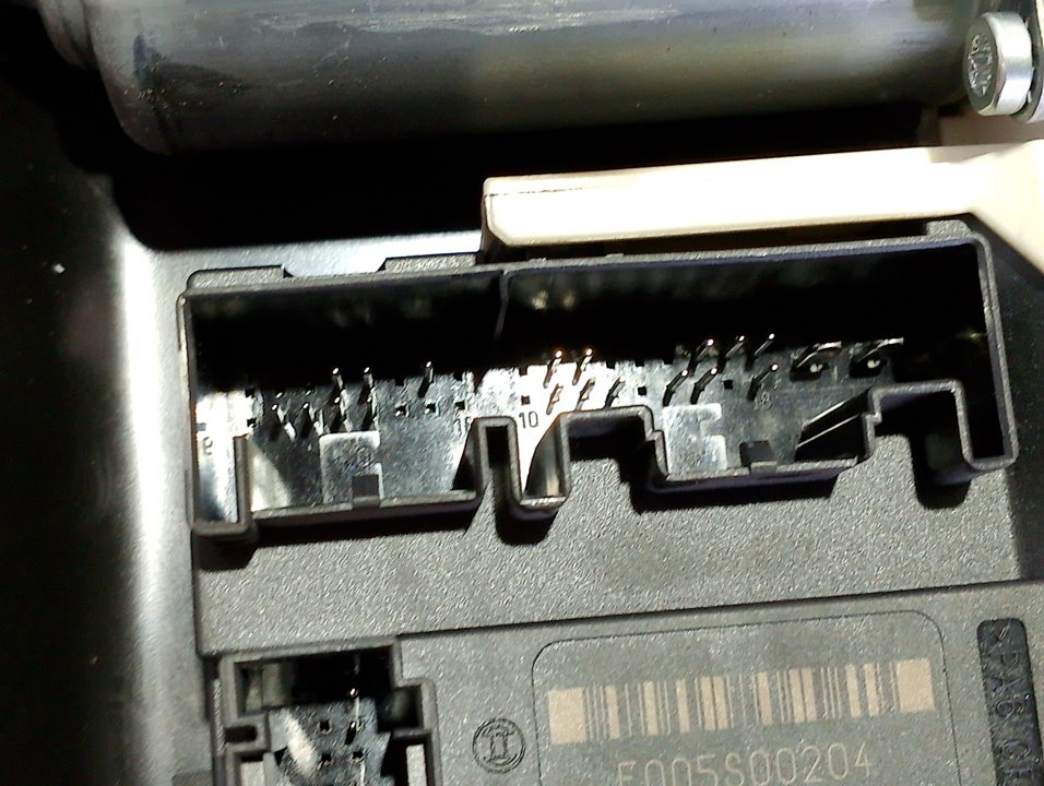 ELEVALUNAS DELANTERO DERECHO VOLKSWAGEN PASSAT BERLINA (3C2) - vista 2