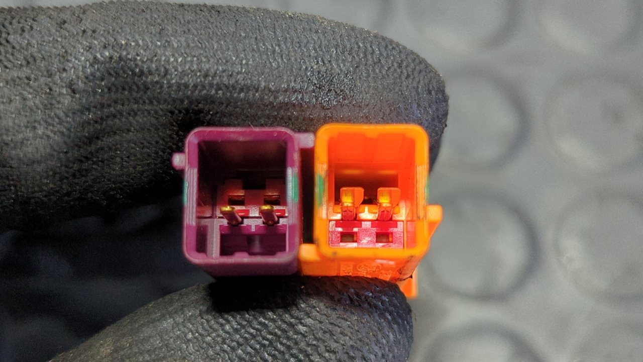 PRETENSOR AIRBAG IZQUIERDO FORD KUGA (CBS) - vista 2