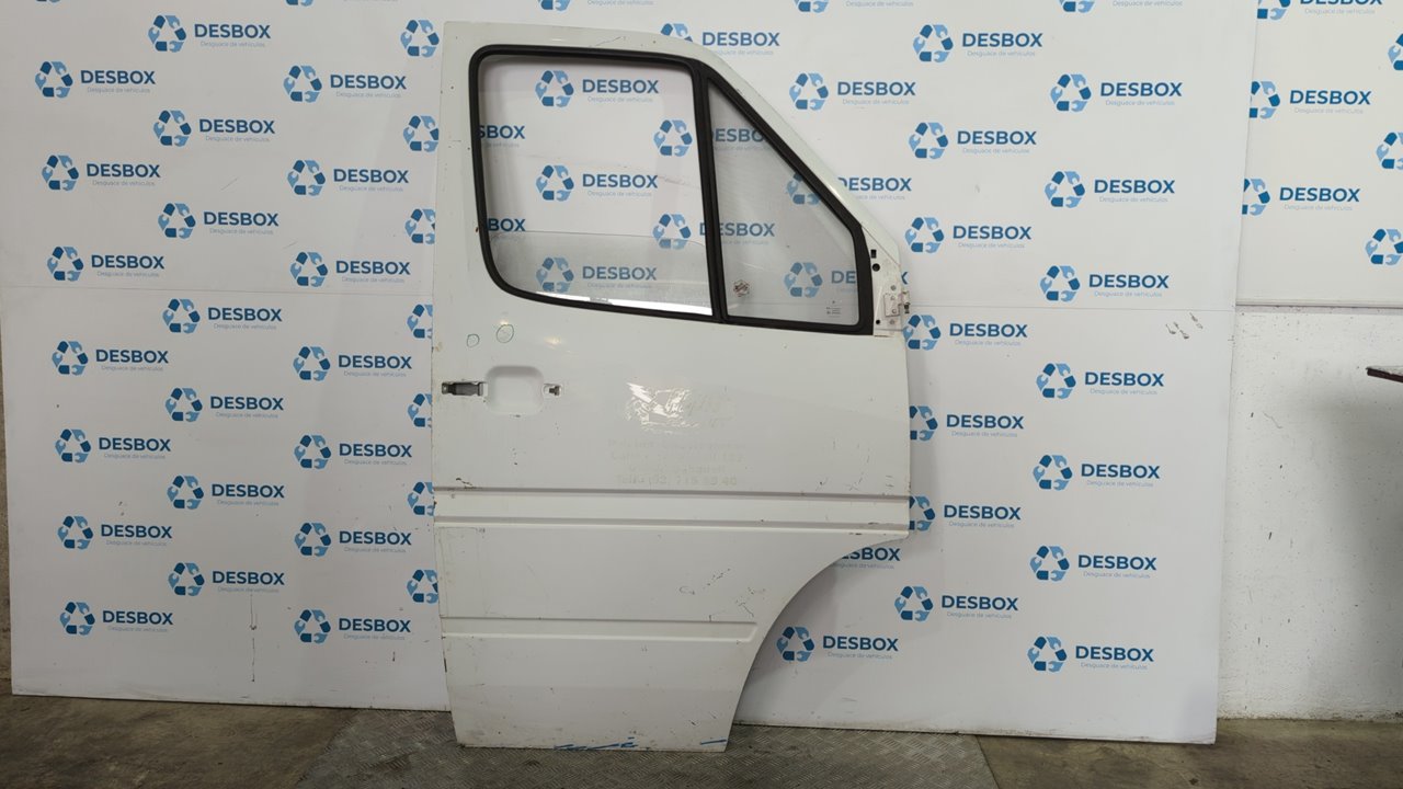 PUERTA DELANTERA DERECHA MERCEDES-BENZ SPRINTER 02.00