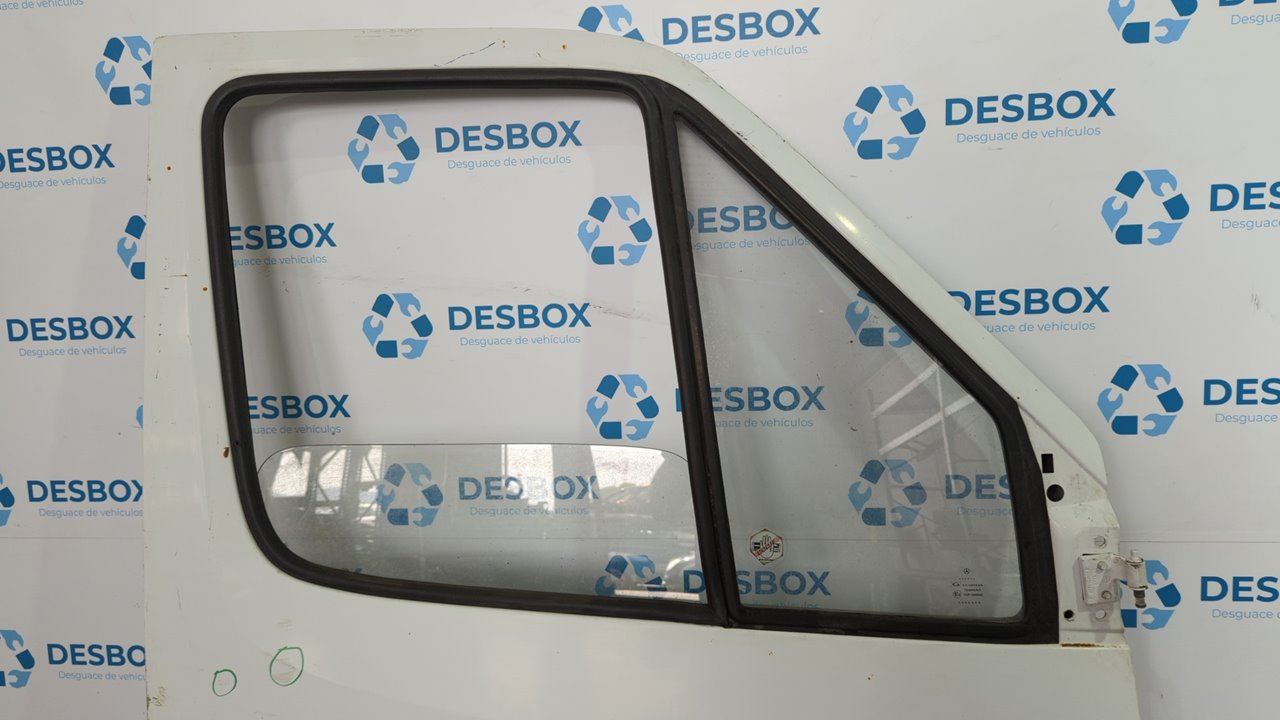 PUERTA DELANTERA DERECHA MERCEDES-BENZ SPRINTER 02.00 - vista 2
