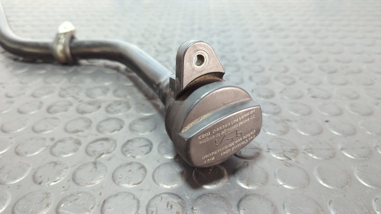 TAPON DE ACEITE MERCEDES-BENZ VITO (W638) CAJA CERRADA - vista 3