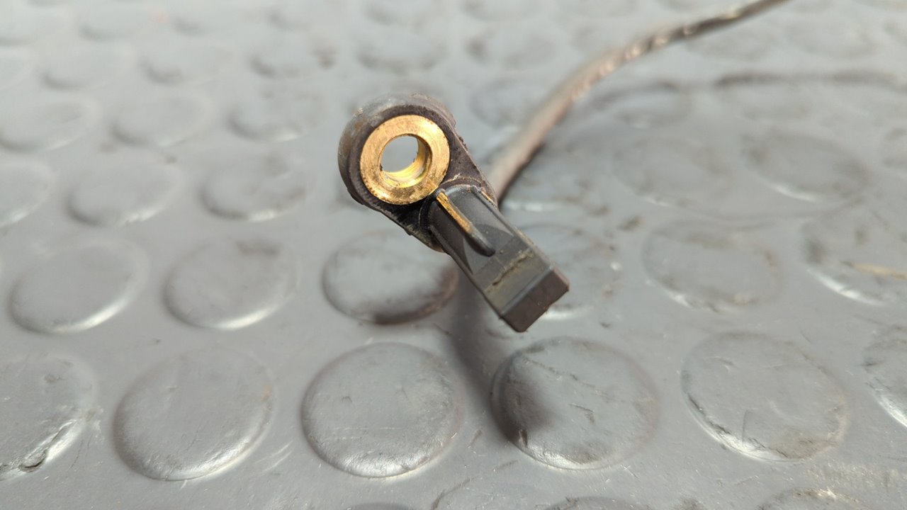 SENSOR ABS TRASERO DERECHO MERCEDES-BENZ CLASE M (W164) - vista 2