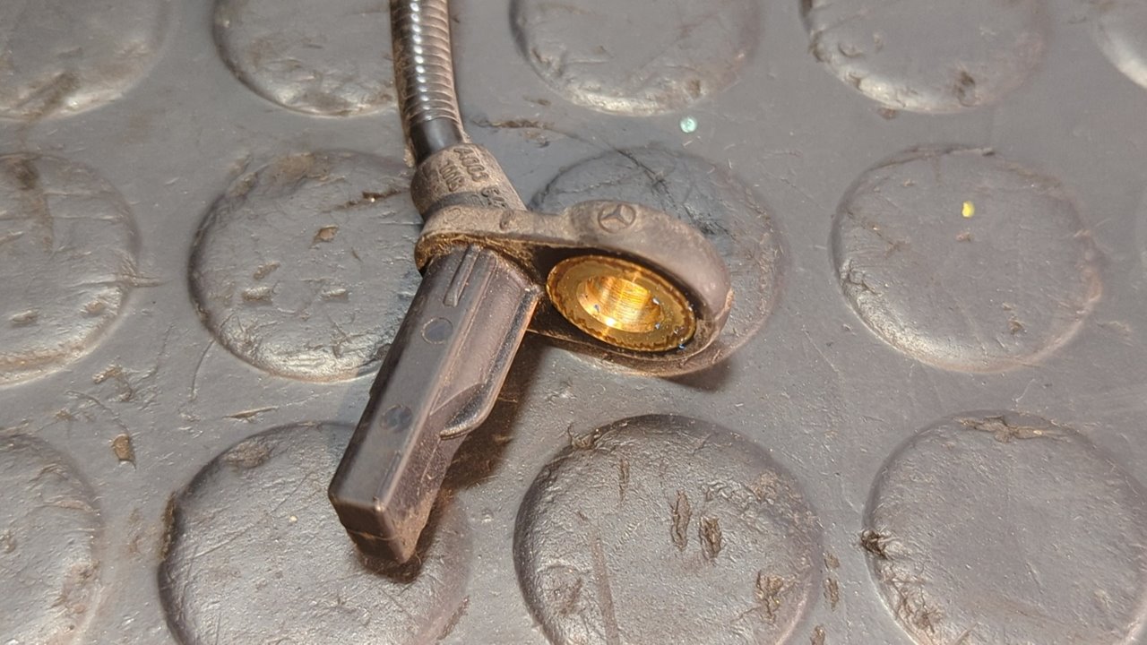 SENSOR ABS TRASERO IZQUIERDO MERCEDES-BENZ CLASE M (W164) - vista 2