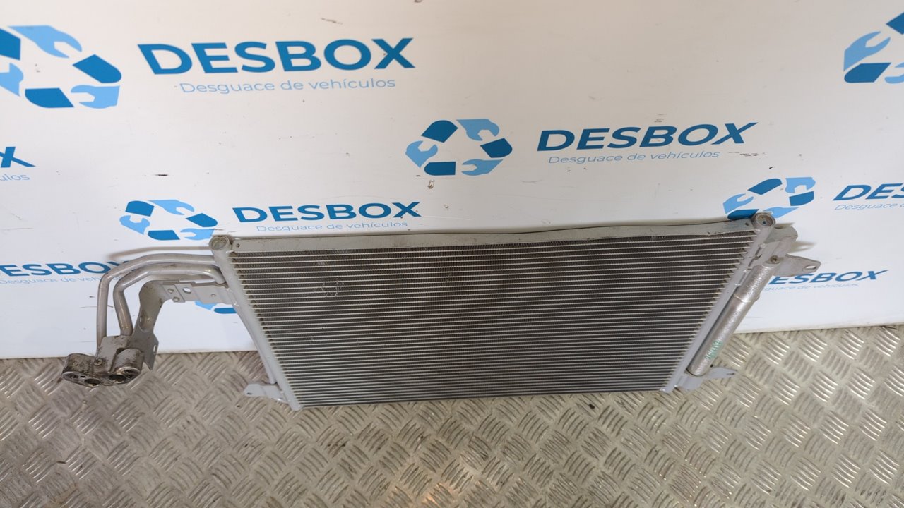 CONDENSADOR / RADIADOR  AIRE ACONDICIONADO VOLKSWAGEN CADDY KA/KB (2C) - vista 2