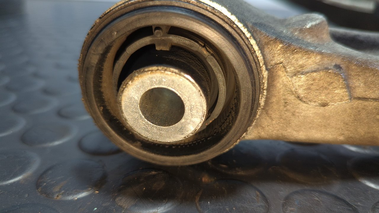 BRAZO DERECHO INFERIOR TRASERO  MERCEDES-BENZ CLASE M (W164) - vista 5