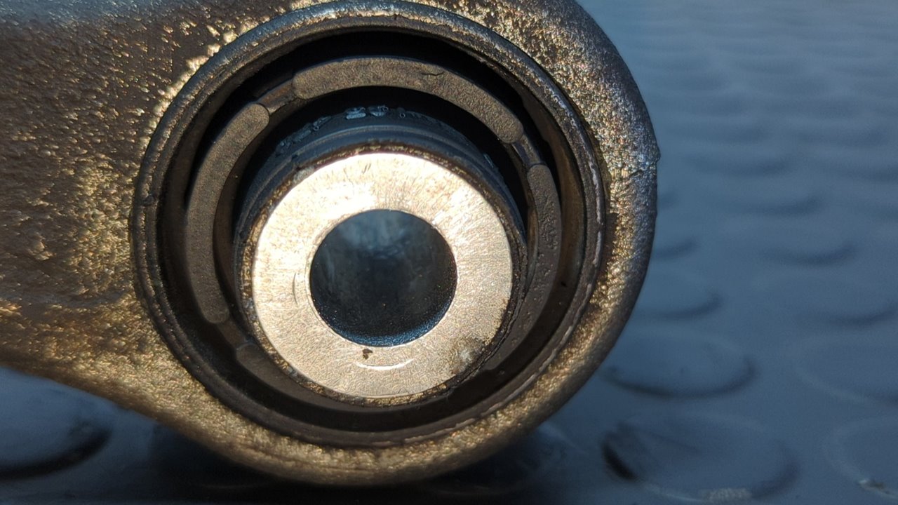 BRAZO IZQUIERDO INFERIOR TRASERO MERCEDES-BENZ CLASE M (W164) - vista 2