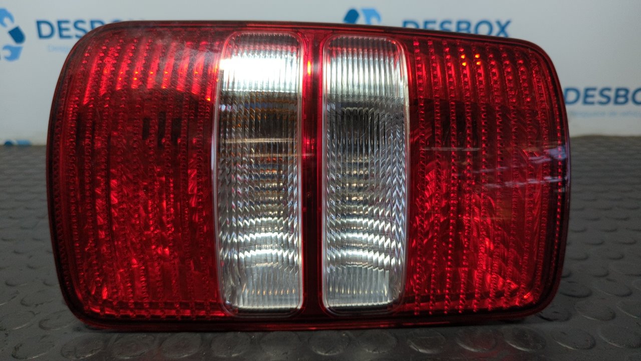 PILOTO TRASERO IZQUIERDO VOLKSWAGEN CADDY KA/KB (2C)