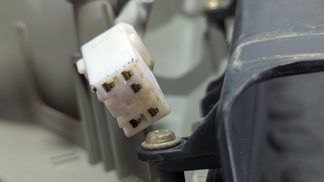 PILOTO TRASERO DERECHO HYUNDAI COUPE (GK) - vista 3