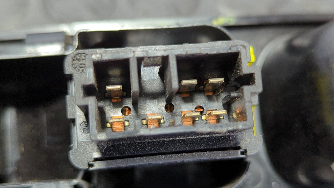 MANDO ELEVALUNAS DELANTERO IZQUIERDO PEUGEOT 307 BREAK / SW (S1) - vista 2