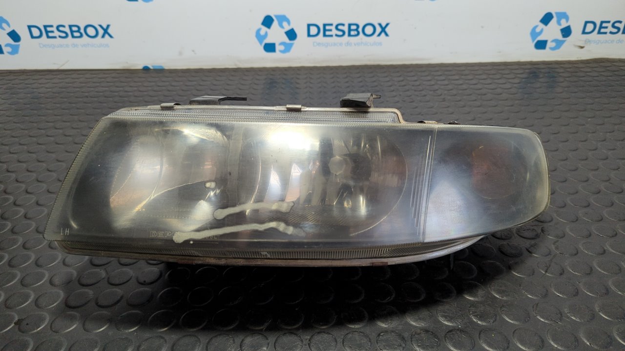 FARO DERECHO SEAT TOLEDO (1M2)