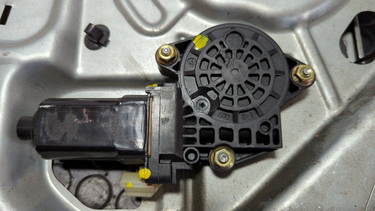 ELEVALUNAS DELANTERO DERECHO HYUNDAI TUCSON (JM) - vista 4