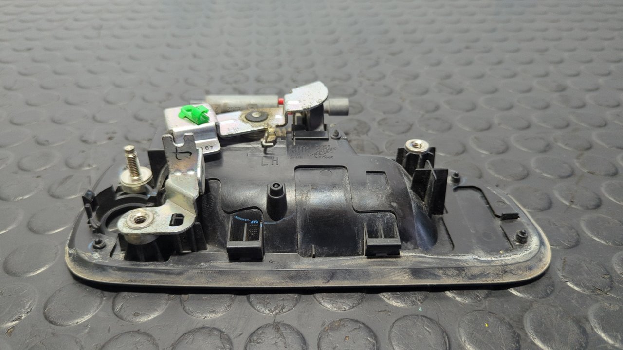 MANETA DELANTERA IZQUIERDA NISSAN NV 200 (M20) - vista 2