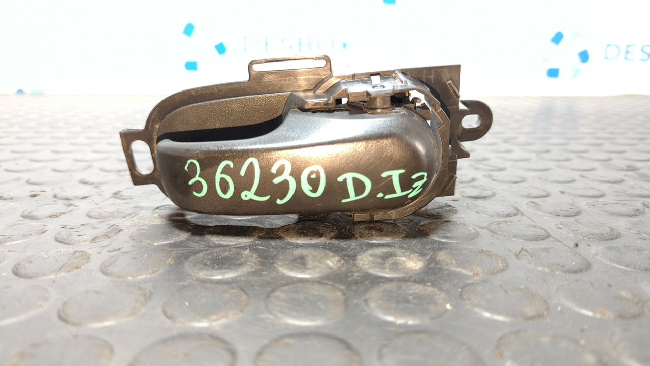 MANETA INTERIOR DELANTERA IZQUIERDA NISSAN NV 200 (M20)