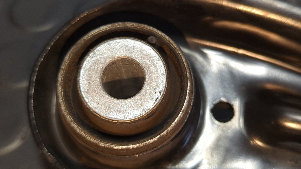 BRAZO DERECHO SUPERIOR TRASERO MERCEDES-BENZ CLASE M (W164) - vista 2