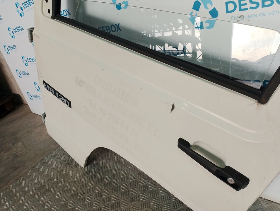 PUERTA DELANTERA IZQUIERDA MERCEDES-BENZ MB 120 - vista 4