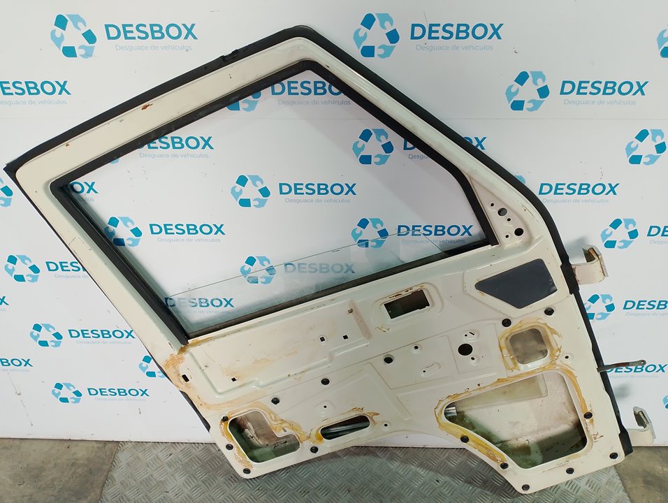 PUERTA DELANTERA IZQUIERDA MERCEDES-BENZ MB 120 - vista 2