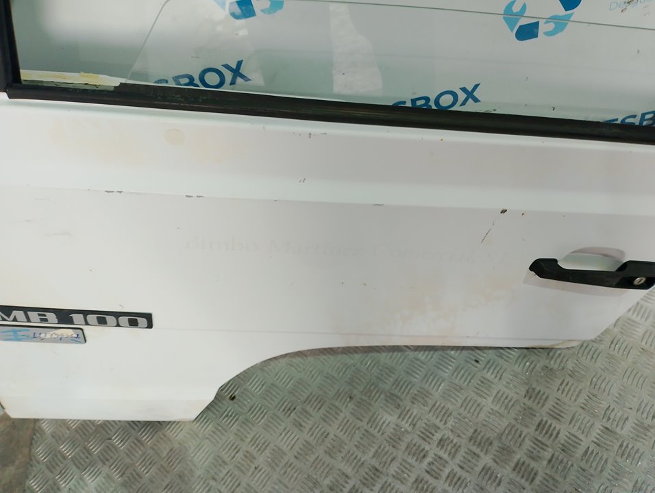 PUERTA DELANTERA IZQUIERDA MERCEDES-BENZ MB 100 - vista 3
