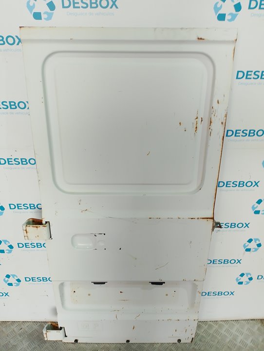 PORTON TRASERO IZQUIERDO MERCEDES-BENZ MB 100