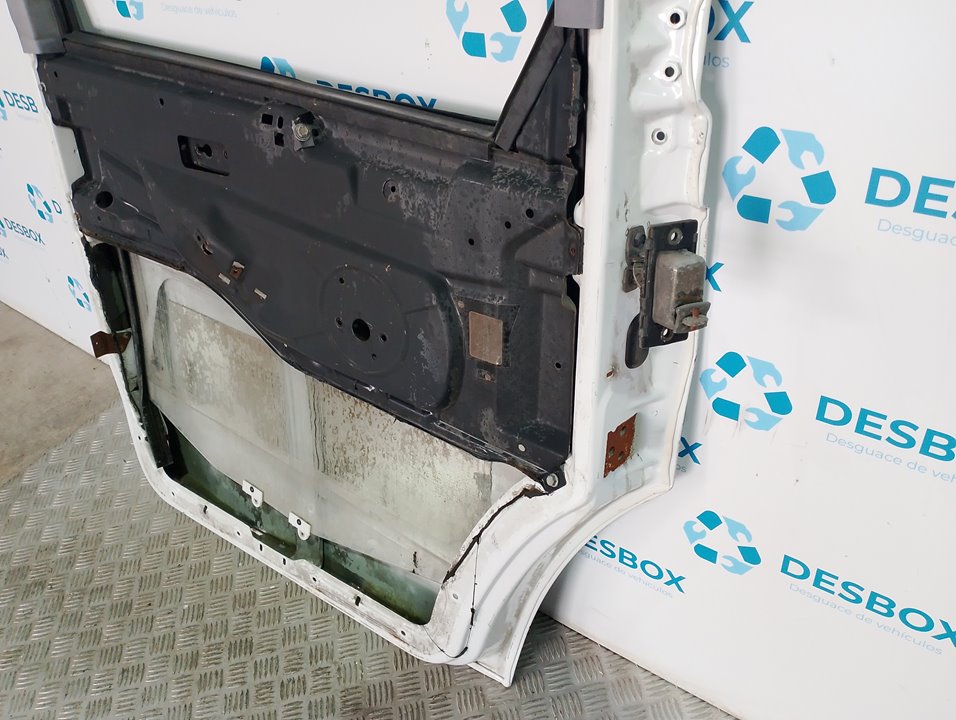 PUERTA DELANTERA IZQUIERDA MERCEDES-BENZ VITO (W638) - vista 3