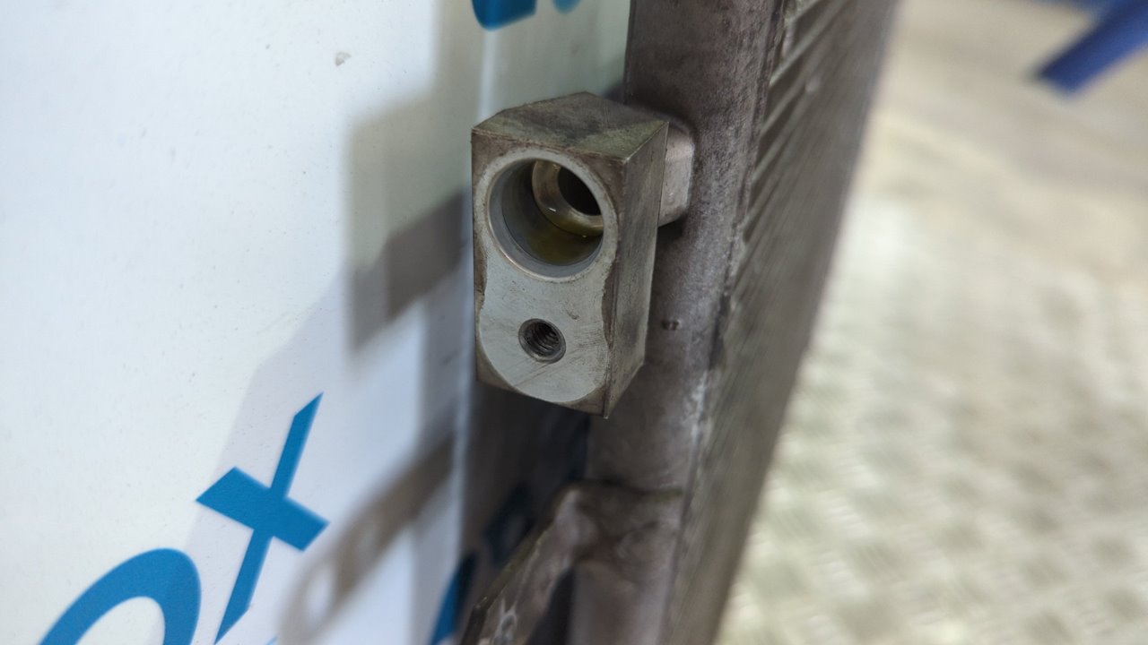 CONDENSADOR / RADIADOR  AIRE ACONDICIONADO AUDI A4 BERLINA (8E) - vista 5