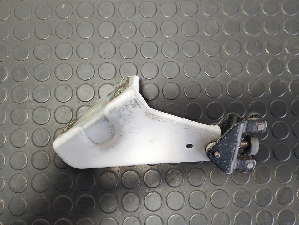 SOPORTE GUIA PATIN INFERIOR RENAULT KANGOO (F/KC0) - vista 2