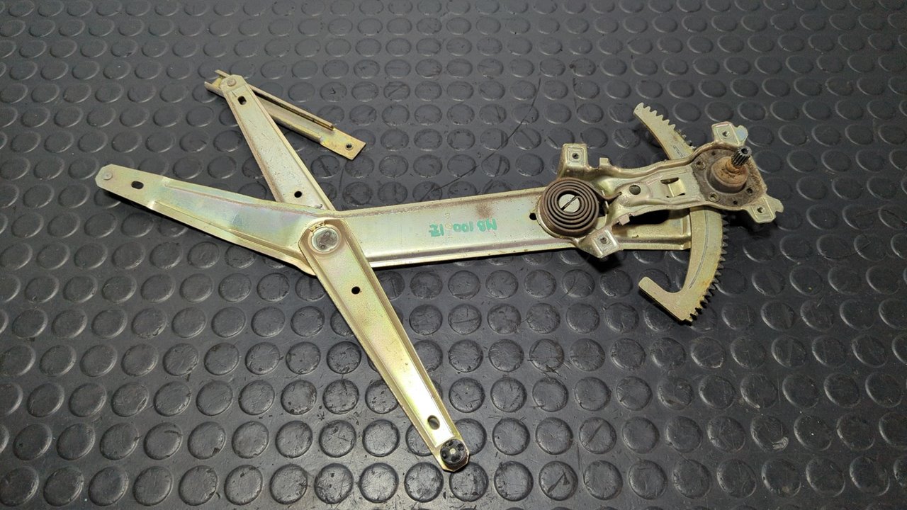 ELEVALUNAS DELANTERO IZQUIERDO MERCEDES MB 100