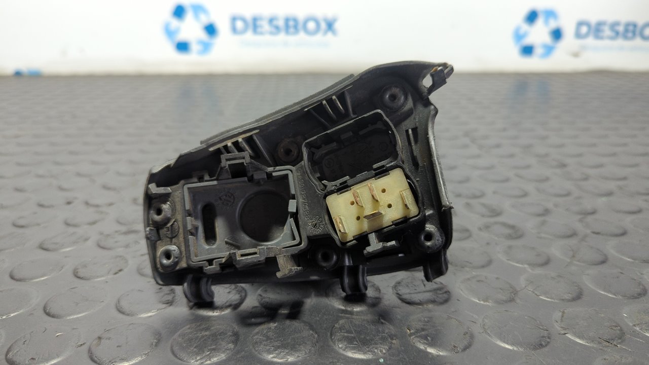 MANDO ELEVALUNAS DELANTERO DERECHO MERCEDES SPRINTER (W901,W904) - vista 2