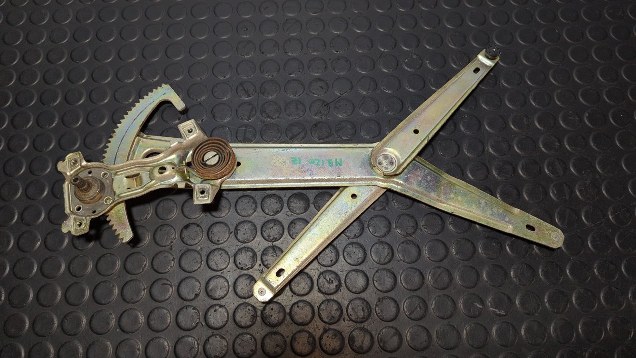 ELEVALUNAS DELANTERO IZQUIERDO MERCEDES MB 120