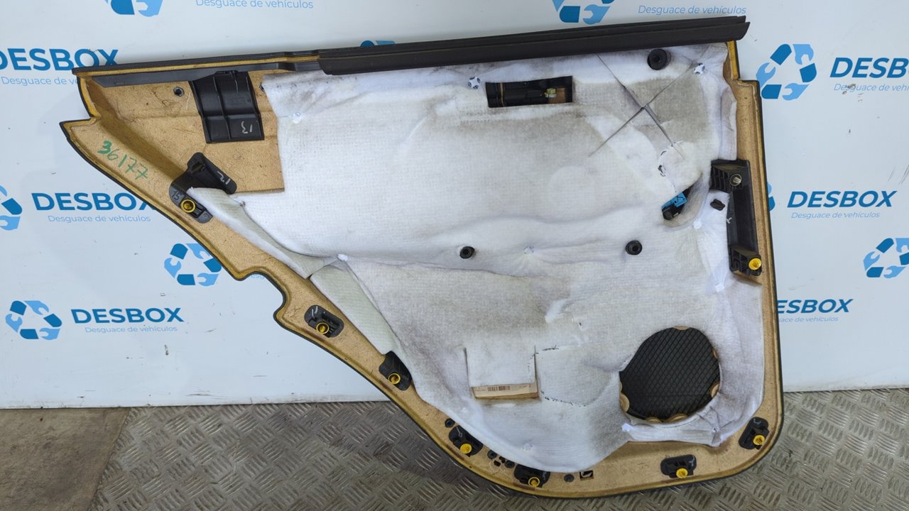 GUARNECIDO PUERTA TRASERA DERECHA MERCEDES-BENZ CLASE M (W164) - vista 4
