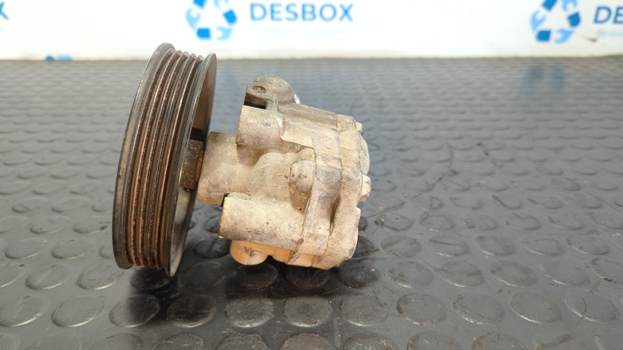 BOMBA DIRECCION KIA CARNIVAL - vista 4