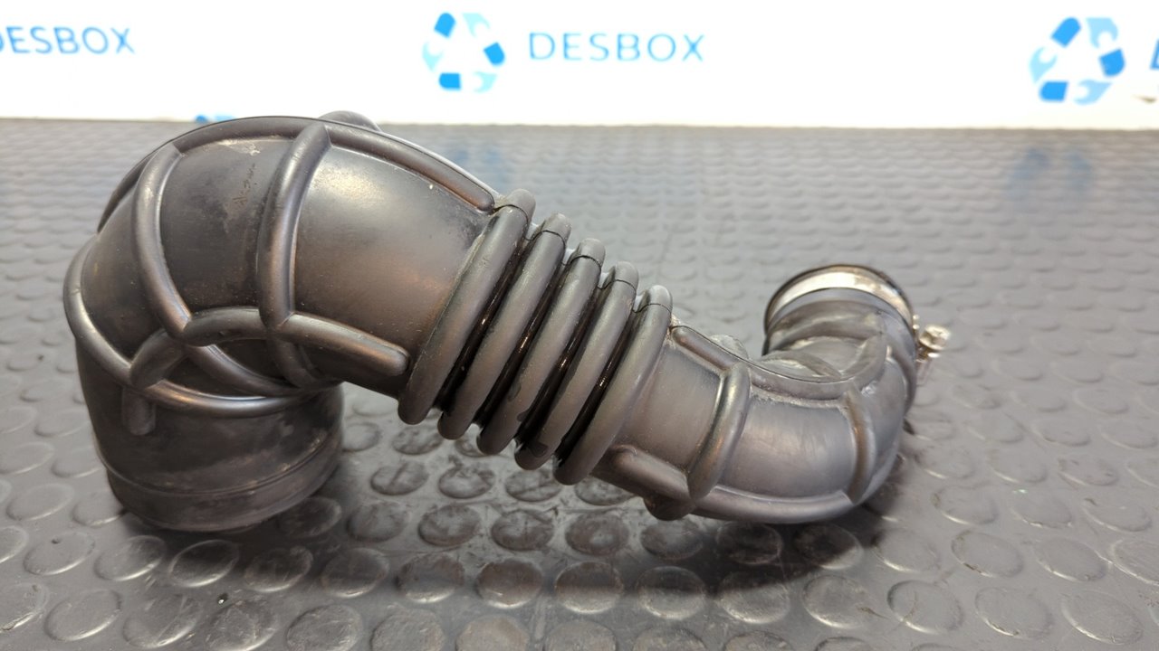 TUBO KIA CARNIVAL - vista 2