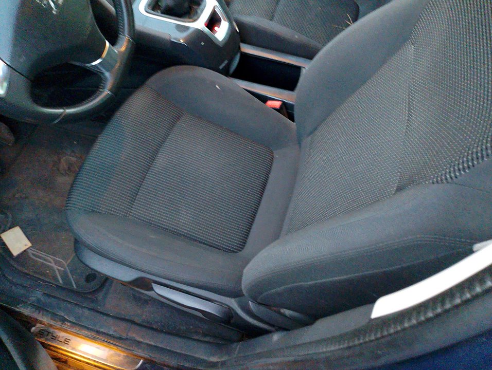 PUERTA TRASERA IZQUIERDA PEUGEOT 5008 - vista 4