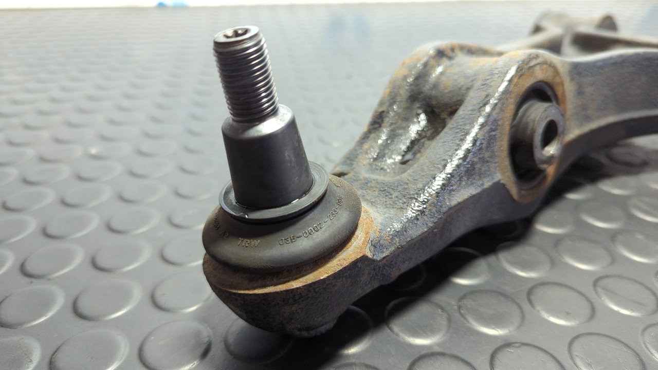 BRAZO DERECHO INFERIOR DELANTERO PORSCHE CAYENNE (TYP 9PA) - vista 3