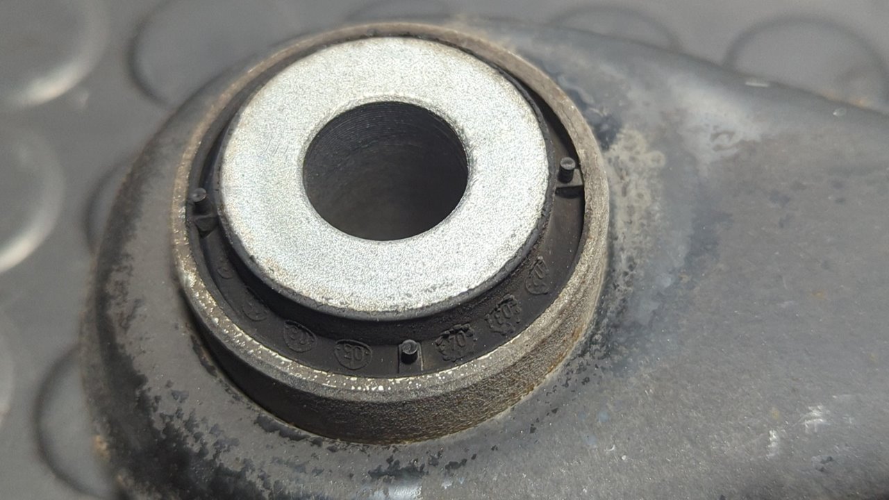 BRAZO DERECHO INFERIOR TRASERO  PORSCHE CAYENNE (TYP 9PA) - vista 4