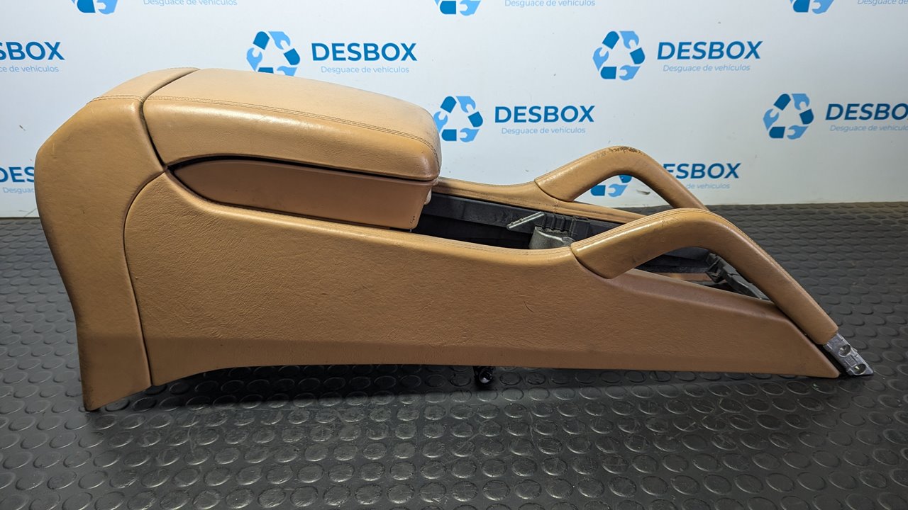 APOYABRAZOS CENTRAL PORSCHE CAYENNE (TYP 9PA) - vista 3