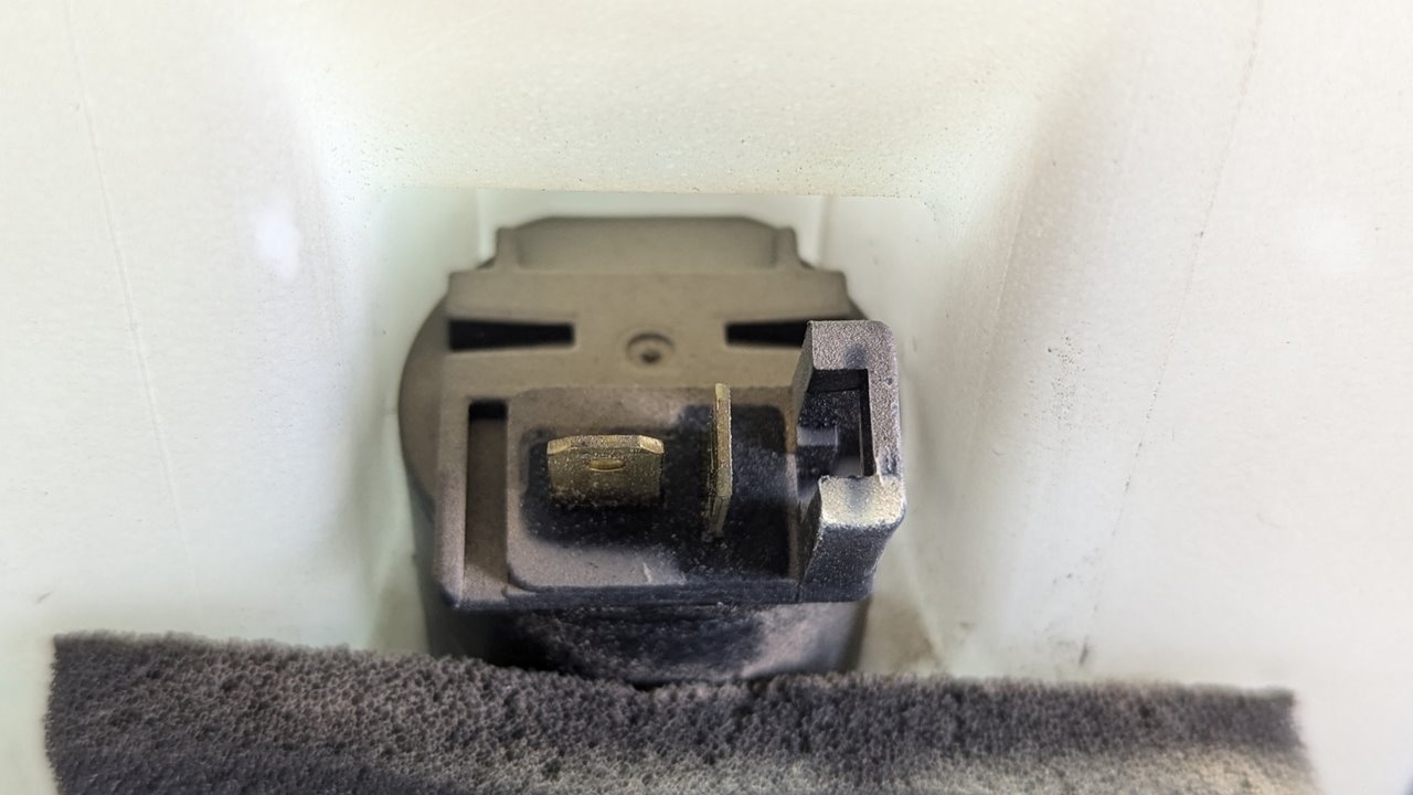 DEPOSITO LIMPIA TOYOTA LAND CRUISER (J9) - vista 3