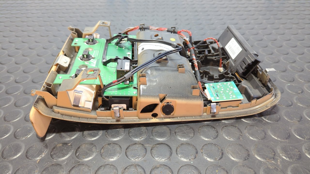 LUZ INTERIOR PORSCHE CAYENNE (TYP 9PA) - vista 3