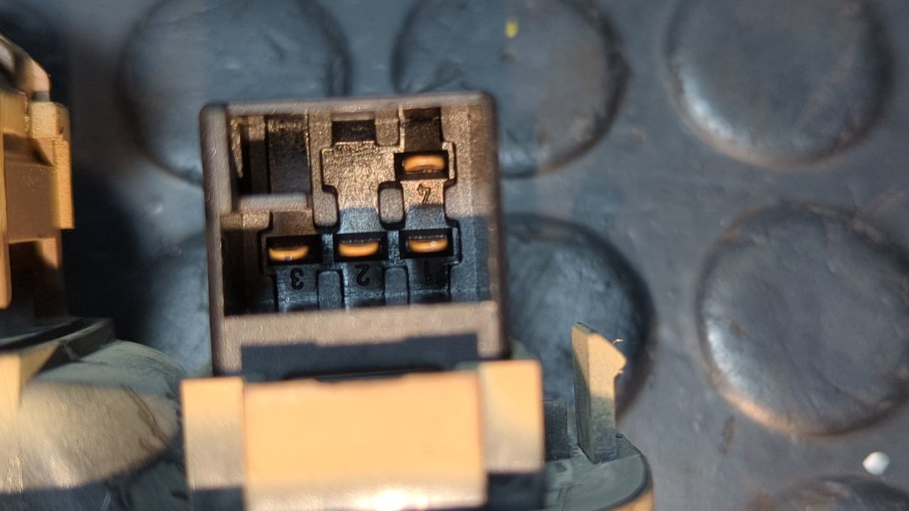 MANDO ELEVALUNAS TRASERO IZQUIERDO PORSCHE CAYENNE (TYP 9PA) - vista 4