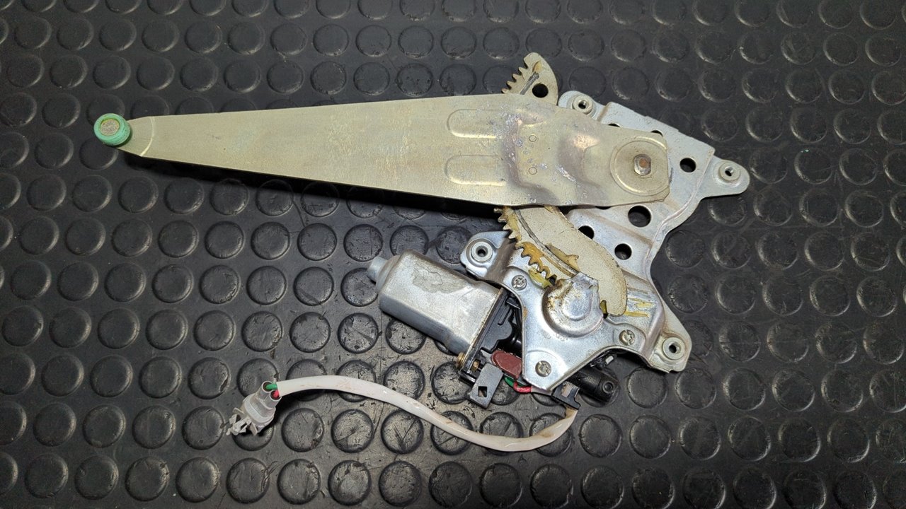 ELEVALUNAS TRASERO DERECHO TOYOTA LAND CRUISER (J9) - vista 2