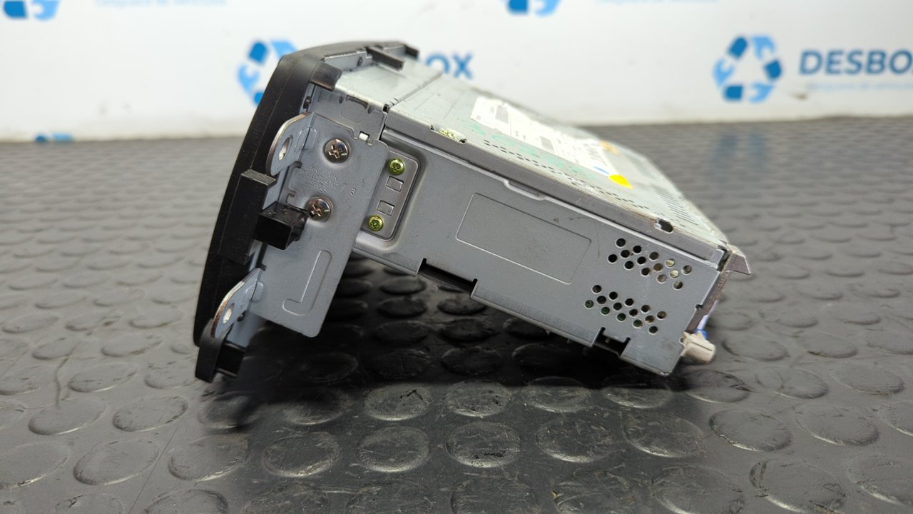 SISTEMA NAVEGACION GPS RENAULT CAPTUR - vista 4