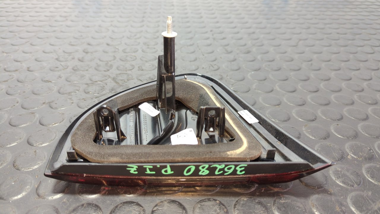 PILOTO PORTON IZQUIERDO RENAULT CAPTUR - vista 2