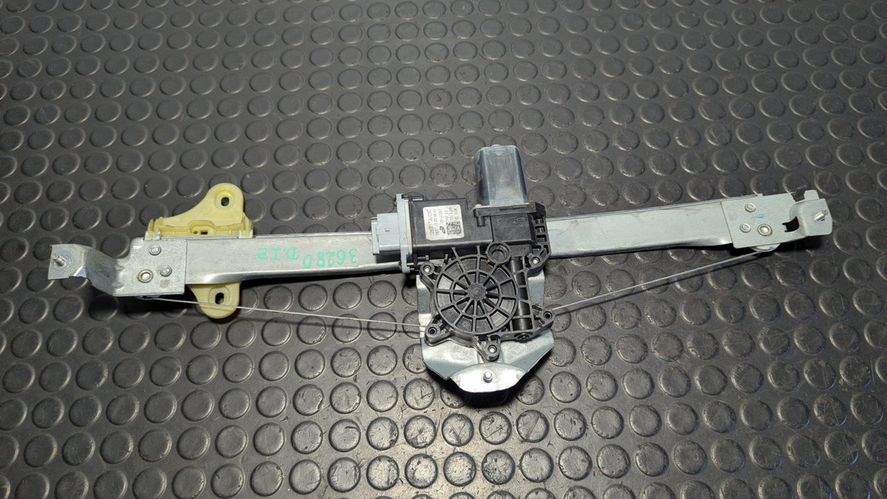 ELEVALUNAS DELANTERO IZQUIERDO RENAULT CAPTUR