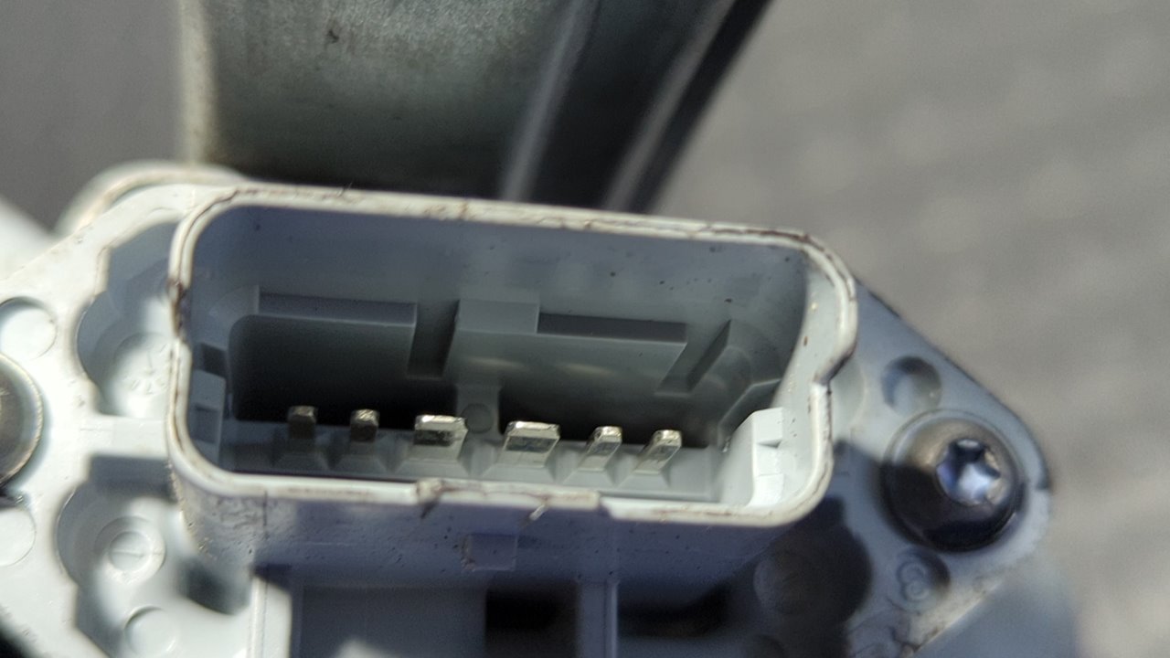 ELEVALUNAS DELANTERO IZQUIERDO RENAULT CAPTUR - vista 3