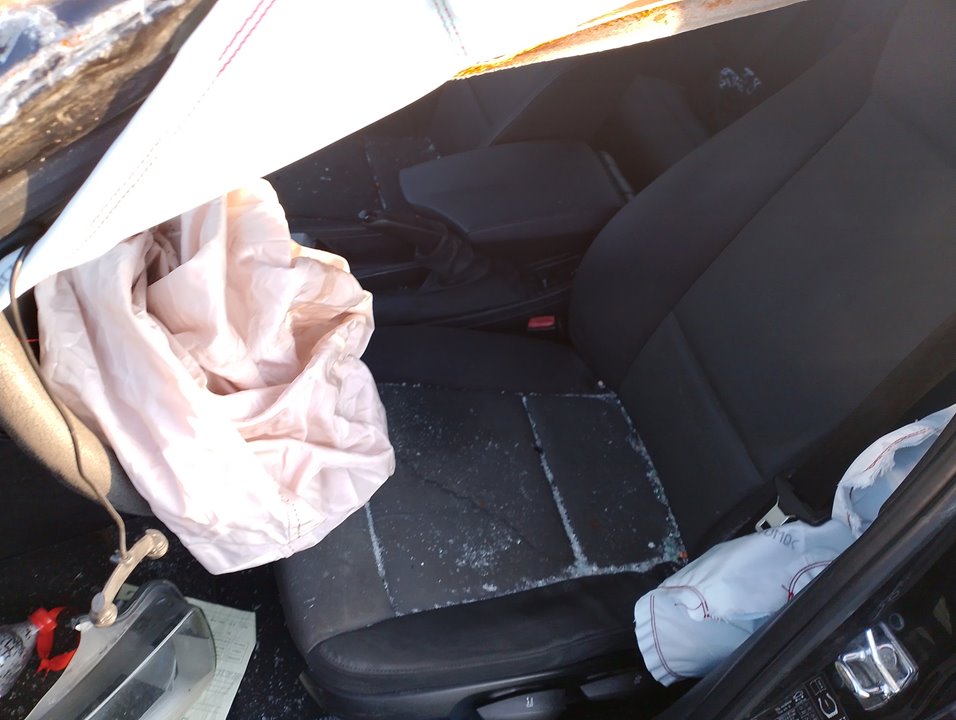 APOYABRAZOS CENTRAL BMW SERIE 1 BERLINA (E81/E87) - vista 5