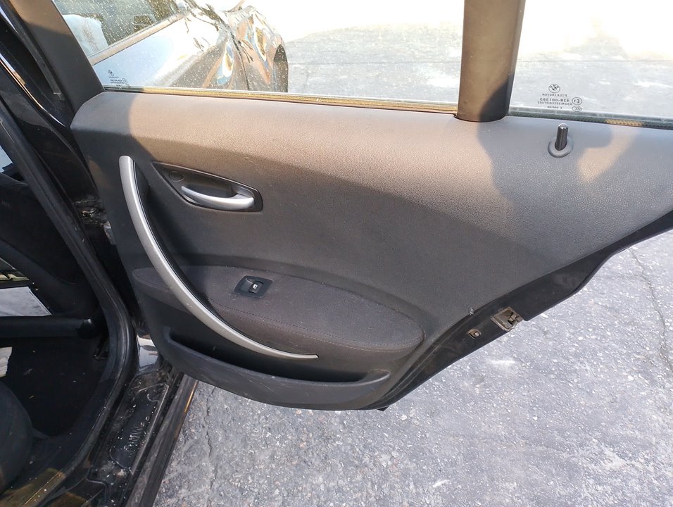 APOYABRAZOS CENTRAL BMW SERIE 1 BERLINA (E81/E87) - vista 10