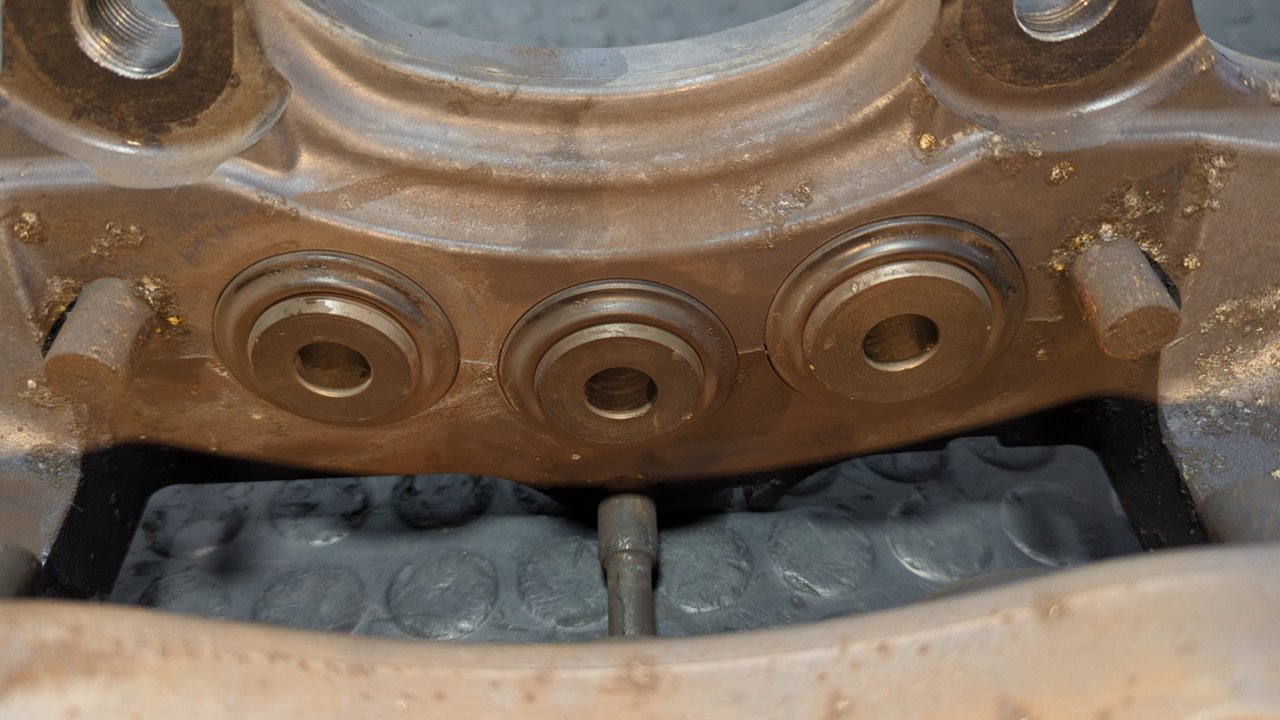 PINZA DE FRENO DELANTERA IZQUIERDA PORSCHE CAYENNE (TYP 9PA) - vista 2