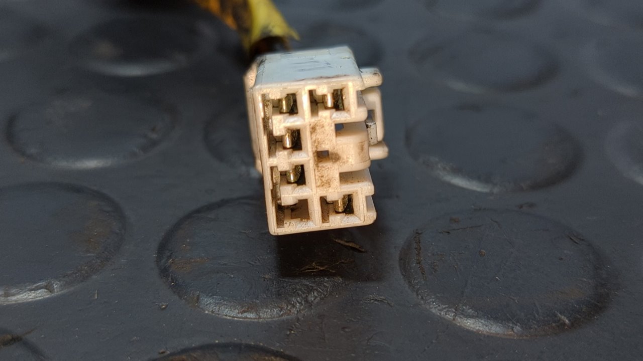 PILOTO TRASERO DERECHO HYUNDAI ACCENT (LC) - vista 2