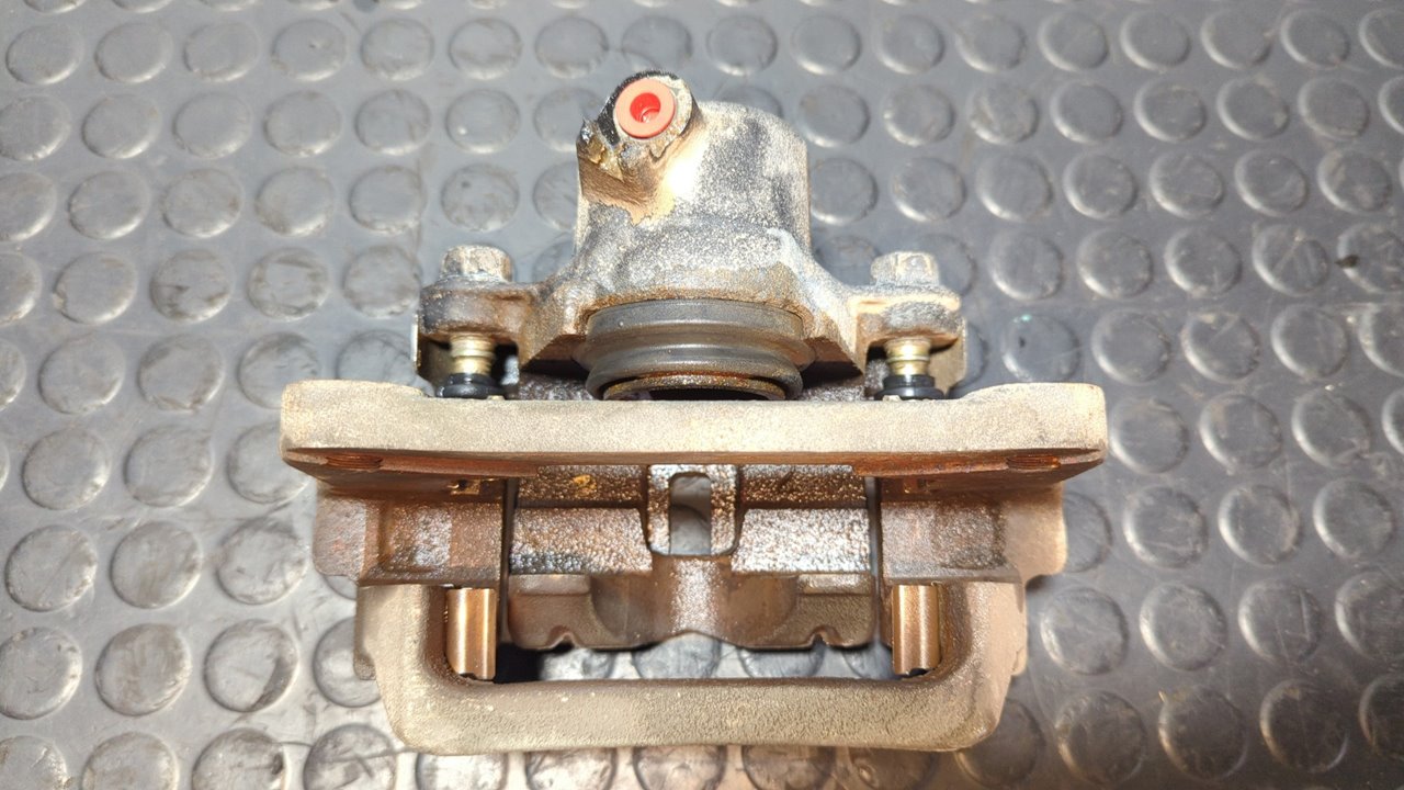 PINZA DE FRENO TRASERA IZQUIERDA TOYOTA LAND CRUISER (J9) - vista 5